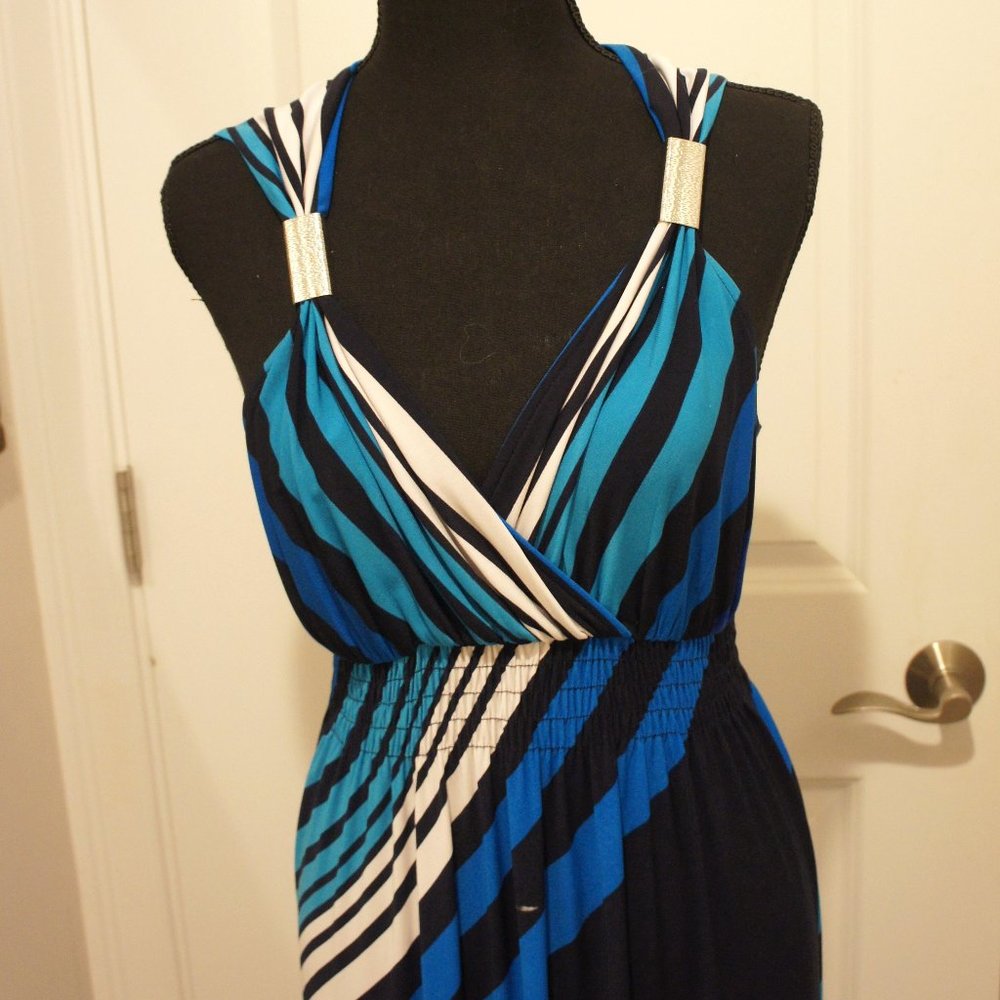 REDUCED Chicos Women's Slimming Striped Maxi Dress Size 2 (L -12) - Picture 3 of 4